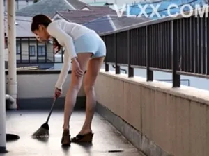 Cho cô chị đáng ghét uống thuốc kích dục để trả thù