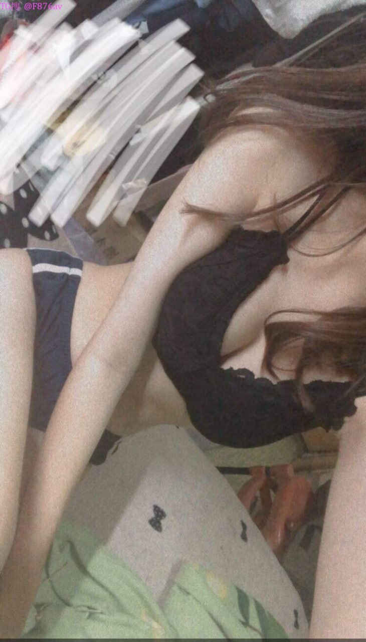 Wakaba Onoue, a huge-boobed Asian from Japan, can be seen performing oral hump in an uncensored XXX JAV. Wakaba Onoue, a voluptuous and alluring Japanese model, is on the verge of experiencing a thrilling sexual encounter with this young boy who likes